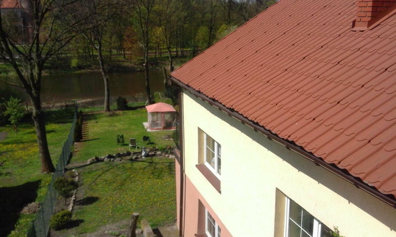 Cztery Pory Roku Apartment Uniejow Luaran gambar